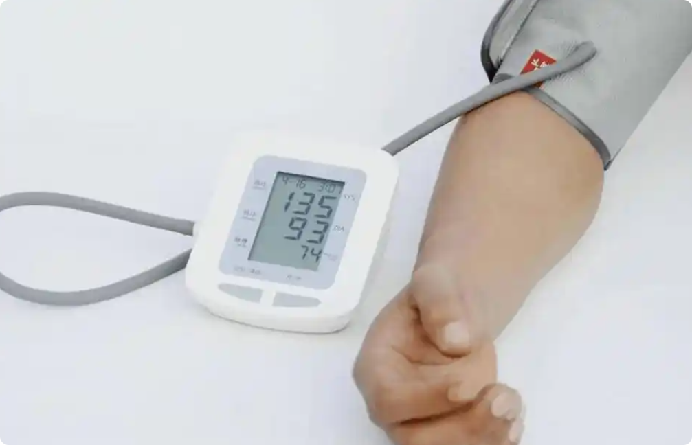 中老年血压养生：平稳控压的10个实用方法 | 健康养生指南