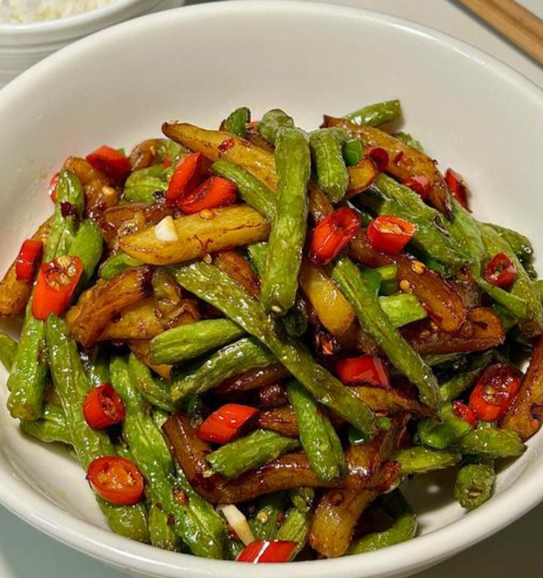 土豆烧豆角家常做法，不焯水不油腻